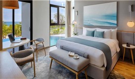 Standard, 1 King Bed with Balcony