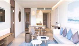 Superior Suite, 1 King Bed with Balcony