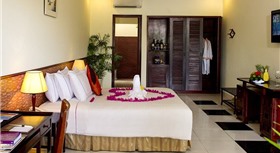 Việt Star Resort & Spa