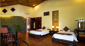 Việt Star Resort & Spa