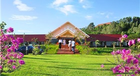 Việt Star Resort & Spa