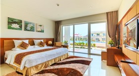 Gold Coast Hotel Resort & Spa