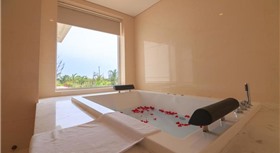 Gold Coast Hotel Resort & Spa