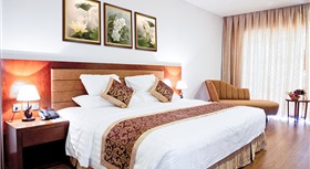 Gold Coast Hotel Resort & Spa