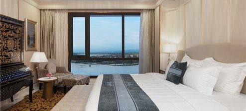 Deluxe Hướng Phố