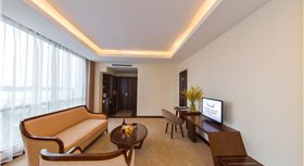 Khách sạn Mường Thanh Holiday Quảng Bình