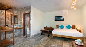 Hidden Beach Bungalow Sea View