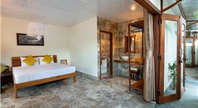 Hidden Beach Bungalow Sea View