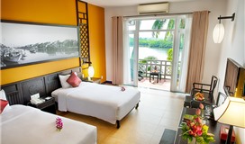 Deluxe hướng sông