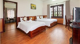 Khách sạn Bạch Đằng Hội An