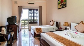 Khách sạn Bạch Đằng Hội An