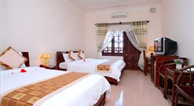 Khách sạn Bạch Đằng Hội An