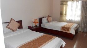 Khách sạn Bạch Đằng Hội An