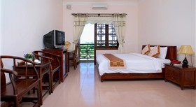 Khách sạn Bạch Đằng Hội An