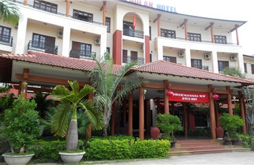 Khách sạn Bạch Đằng Hội An