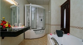 Khách sạn Bạch Đằng Hội An