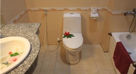 Khách sạn Bạch Đằng Hội An