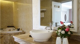 Khách sạn Mường Thanh Holiday Hội An