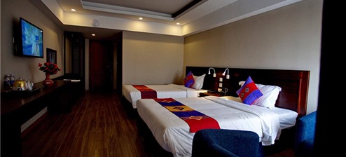 Suite Gia đình (Family Suite) Suite Gia đình (Family Suite)