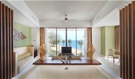 Luxury Villa Garden View