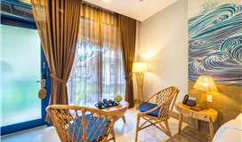 Bungalow Garden View