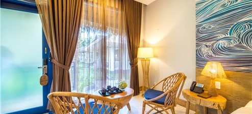 Bungalow Garden View