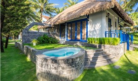 Bungalow with Jacuzzi