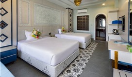 DELUXE GARDEN VIEW (Twin/Double)