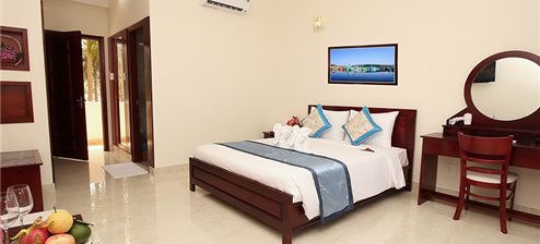 Deluxe Hướng hồ bơi (Deluxe Pool)