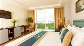 Khách sạn Ninh Kiều Riverside