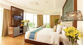 Khách sạn Ninh Kiều Riverside