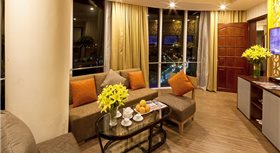 Khách sạn Ninh Kiều Riverside