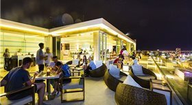 A La Carte Da Nang Beach