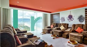 A La Carte Da Nang Beach