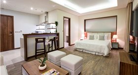 A La Carte Da Nang Beach