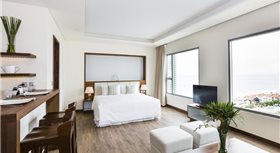 A La Carte Da Nang Beach