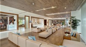 A La Carte Da Nang Beach