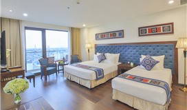 "Balcony Triple Sea Front"