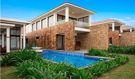 3-bed room Villa Garden View