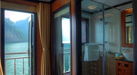 Du thuyền Gray Line Halong Cruise