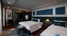 Le Theatre Cruises - Wonder on Lan Ha Bay