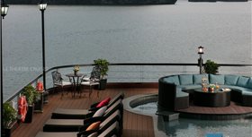 Le Theatre Cruises - Wonder on Lan Ha Bay