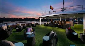 Le Theatre Cruises - Wonder on Lan Ha Bay