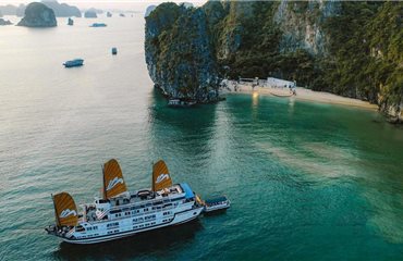 Paradise Luxury Sails Cruise