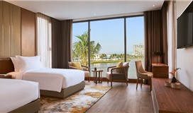 Studio Mountain View King Room