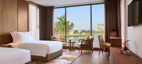 Studio Mountain View King Room