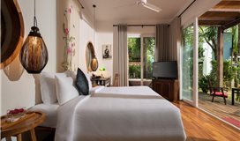 Deluxe ban công (Deluxe Balcony)